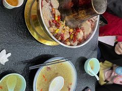 -撒拉人家.酸菜牦牛肉火锅