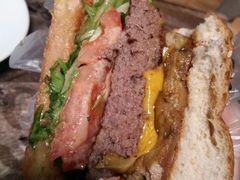 -HIGH FIVE哈福手工汉堡(桂林路店)