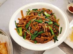 干炒牛河-粤·向群饭店(龙津东路总店)