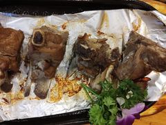 -老东镇啤酒屋海鲜加工·蒸汽海鲜·海鲜烧烤(台东店)