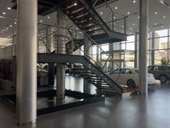 -天津波士信达奔驰4S店(卫津南路店)