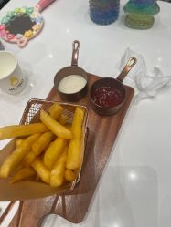 -奈尔宝家庭中心·亲子餐厅(鄞州万达店)