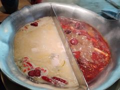 酸菜白肉锅-湊湊火锅·茶憩(上海合生汇店)