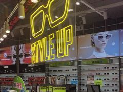 -LOHO眼镜(北京合生汇店)