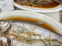 -丹水桥地锅鱼·翘嘴鲌·地方特色全鱼宴(丹江口大坝店)