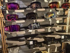 -4+2肆加贰雪具库(上庄店)