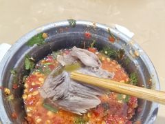 -黑竹沟新场牛肉火锅