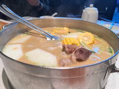 -肥仔文澳门猪骨煲(南京西路店)