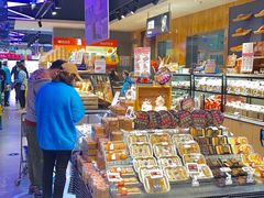 面包甜点陈列柜-盒马鲜生(财富领域店)