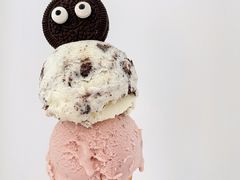 -Fridi Patisserie Cafe