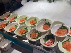 -腾阁自助餐厅(朝林广场店)