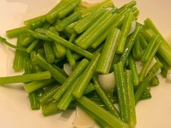 章丘鲍鱼芹炒百合-明湖楼·经典鲁菜山东海鲜(大明湖店)