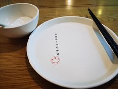 餐具摆设-陆兴记