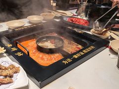 -老牌坊云南鱼豆花火锅(哈西万达店)