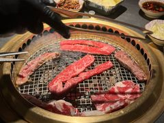 -铭牛烧肉·和牛海鲜自助(高新月牙湖店)