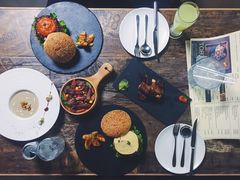 -HIGH FIVE哈福手工汉堡(桂林路店)