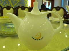 茶壶-巴扎美食·新疆菜·西域歌舞表演餐厅(新疆大厦店)