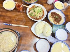 -雪琴面馆富安特色鱼汤面(城中花园店)