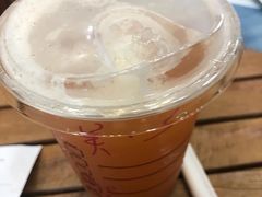 冰摇桃桃绿茶-星巴克臻选(青岛麦凯乐分店)