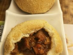 酥皮焗叉烧包-添好运点心专门店(深水埗店)