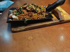 -老码头黑皮肘子锅包肉(赣水路店)
