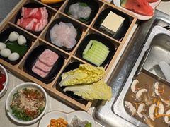 -海底捞火锅鲜切牛肉主题店(长寿路店)