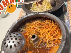 -云海肴·汽锅鸡·云南菜(天山百盛优客店)