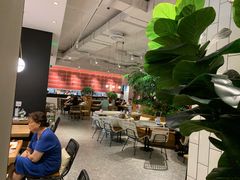 大堂-必胜客(百联又一城店)