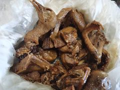 秘制盐焗乳鸽-侠成水上农庄(工业大道店)