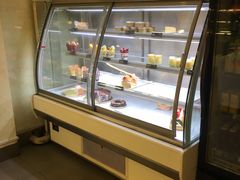 面包甜点陈列柜-金凤成祥(西罗园店)