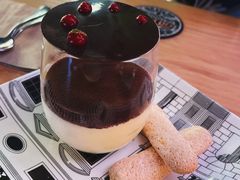 招牌提拉米苏-IL TEATRO 精品意大利餐厅