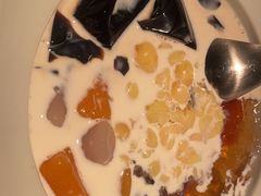 -RUXU入续糖水铺与包(卓悦中心店)