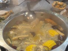-光头药膳鸡(莱茵小镇店)