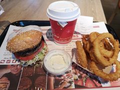 -The Habit Burger Grill 哈比特汉堡(复兴soho店)