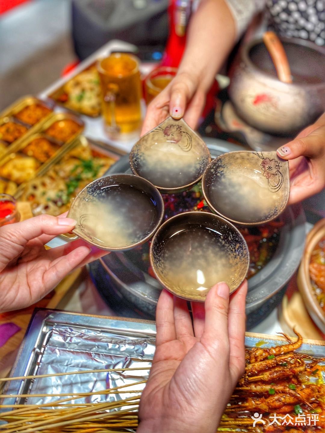 重庆最火小酒场吃着鸭子喝酒太爽了️开业5折