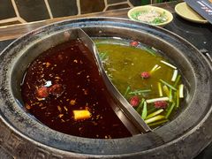 酸菜鸳鸯锅-唇辣号重庆老火锅(亦庄店)