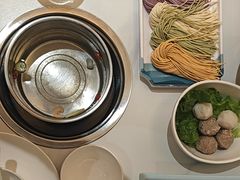 -帝皇海海鲜豆捞(桐泾商务广场店)