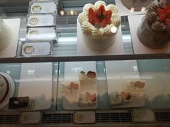 -花花卷卷·鲜食蛋糕(静安久光百货店)