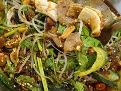 -周良天山牛杂城(天山路总店)