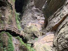 -龙水峡地缝景区