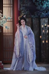 -九月鹰飞汉服摄影工作室
