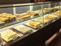 面包甜点陈列柜-百饼园(南后街店)