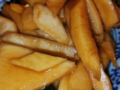 瓦罐煨大块萝卜-西江美食舫·江西菜(健德桥店)