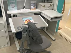 -康朴乐儿童学习桌椅(蓝色港湾店)