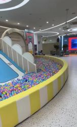 -月儿湾儿童游泳成长中心