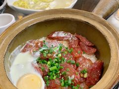 腊肠滑蛋煲仔饭-红星光发煲仔饭(文海店)