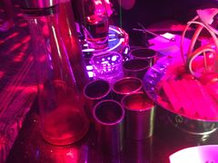 -TT CLUB 酒吧