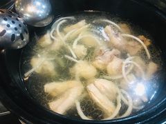 -东椰·海南椰子鸡火锅(朝阳门店)