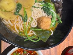 -万记麻辣烫国展总店