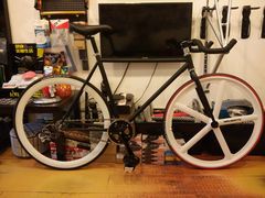 -胡子渣渣死飞单车工作室(龙缘花园店)